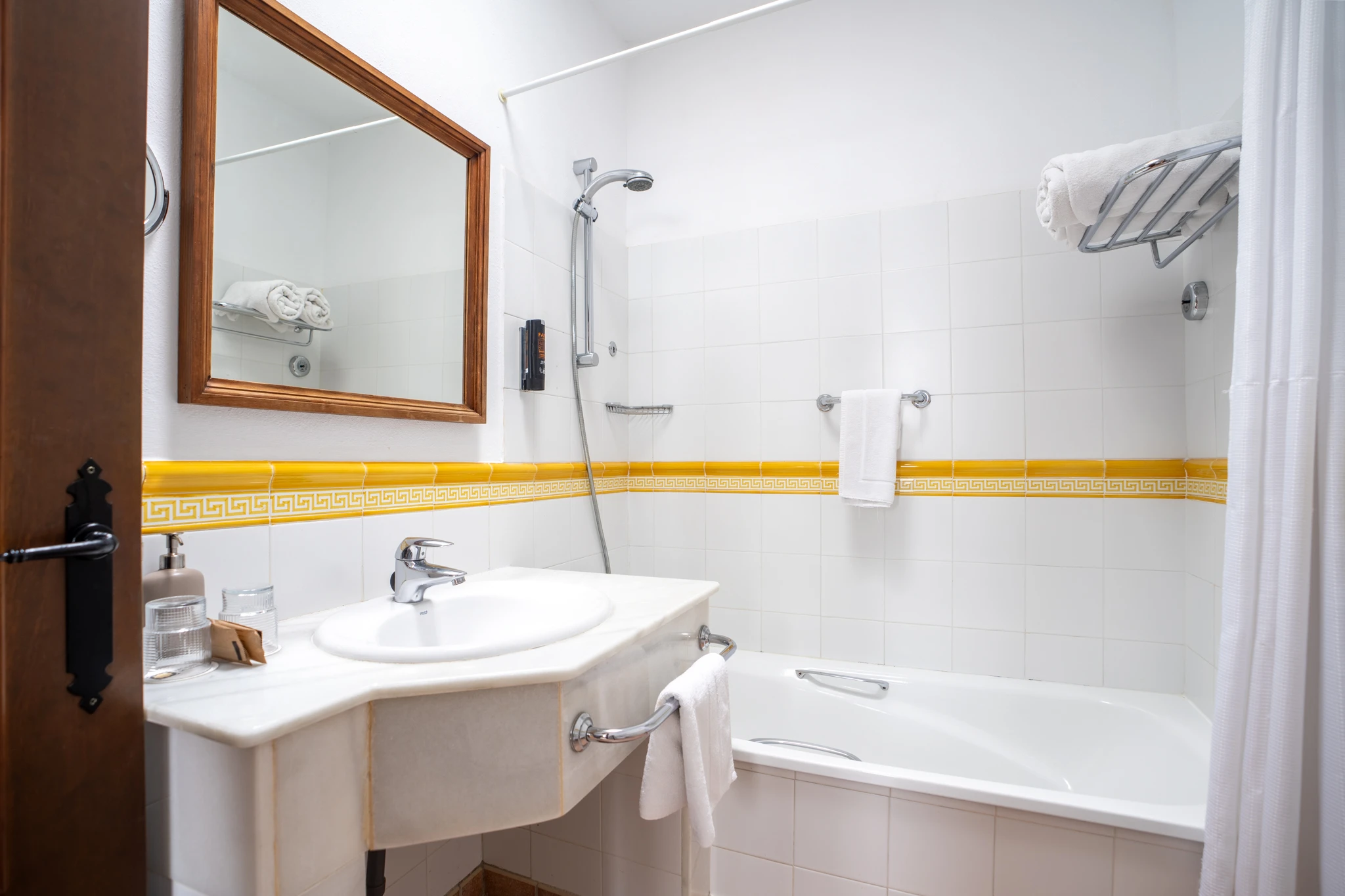 Rooms - A18