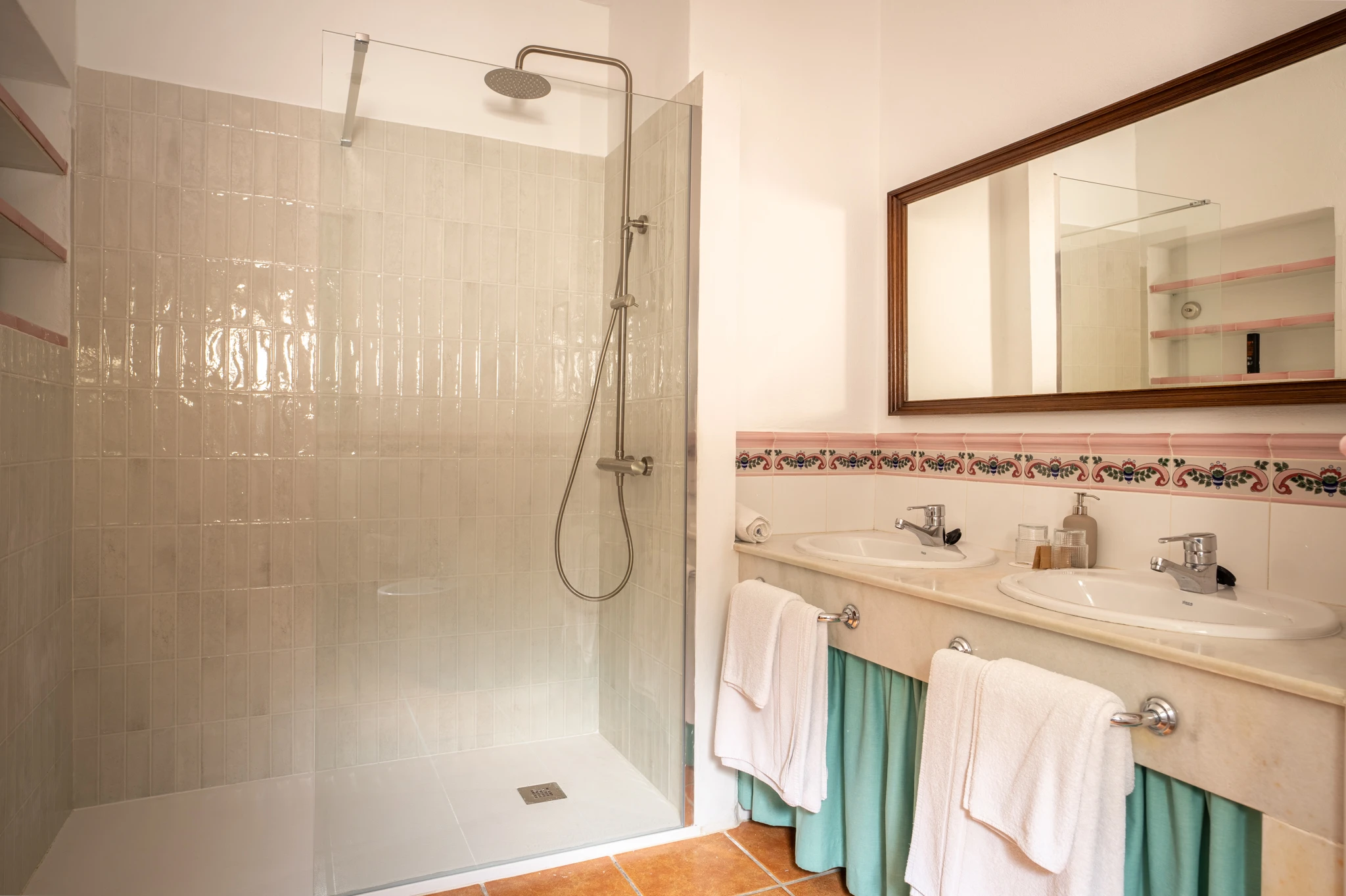 Rooms - A22